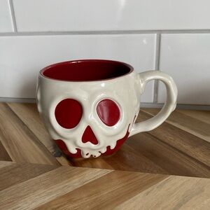 Poison apple cup